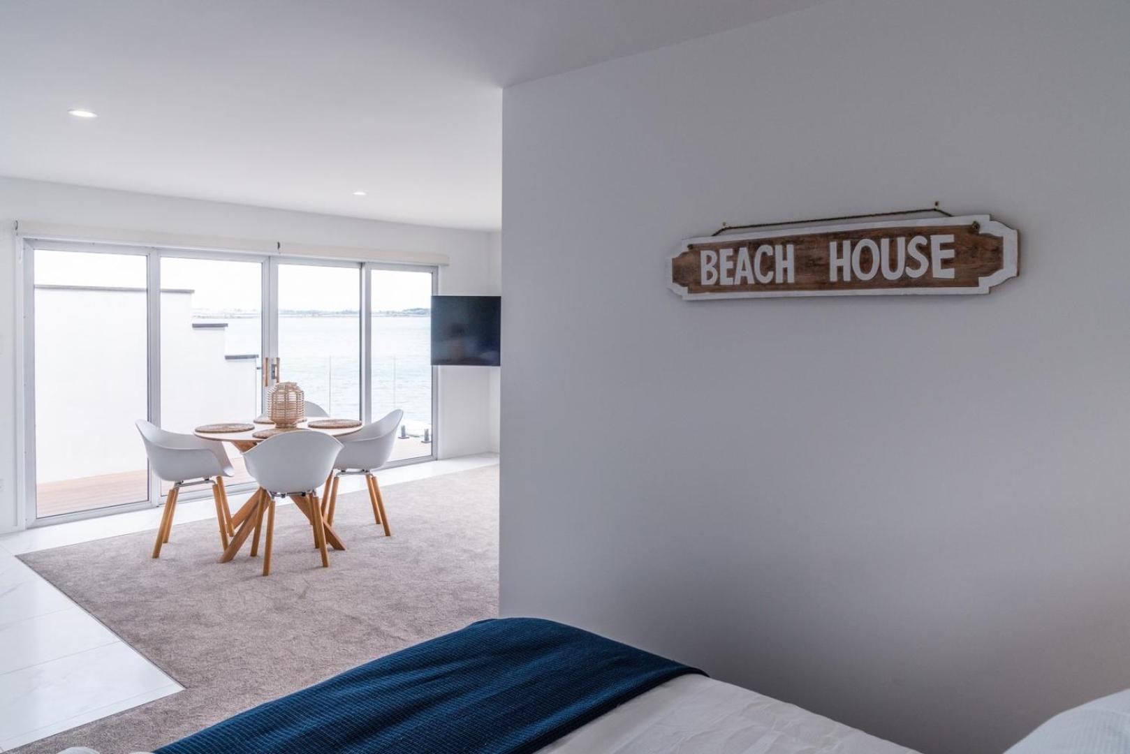 Harbour View Motel And Waterfront Apartments ตาอูรังกา ภายนอก รูปภาพ